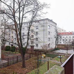 Apartament Orla 6 Prywatne Mieszkanie Z Oddzielna Sypialnia I Balkonem 300 Od Metra Ratusz Samodzielne Zameldowanie! Self Check-in System!, Warszawa